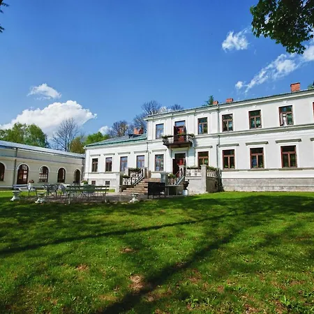 Palac Nogalin Κατάλυμα σε φάρμα Miastkow Koscielny