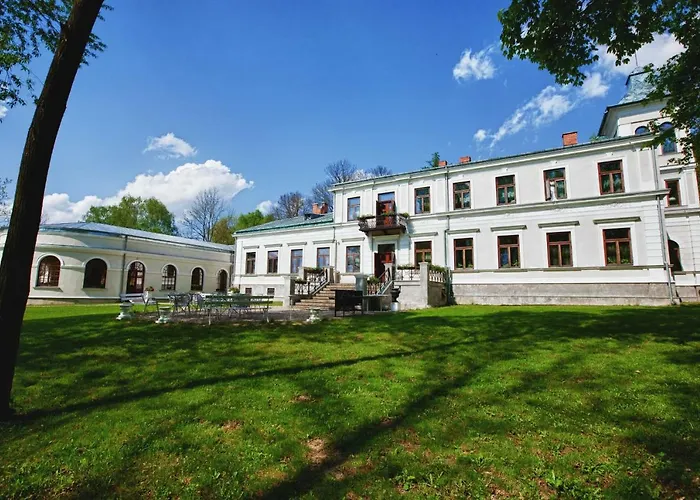 Pałac Nogalin Gospodarstwo agroturystyczne Miastkow Koscielny