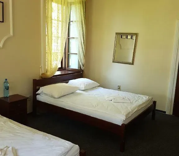 Pałac Nogalin Gospodarstwo agroturystyczne *